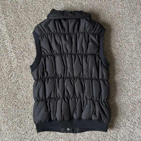 Ashley Outerwear Faux Fur Hooded Vest - Picture 10 of 15